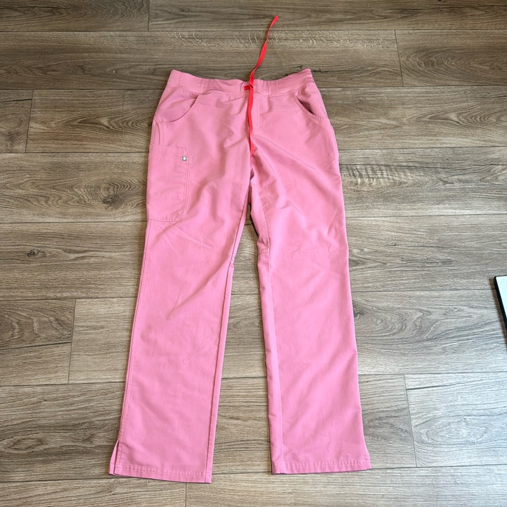 FIGS Chalk Pink Kade Cargo Pants M/T